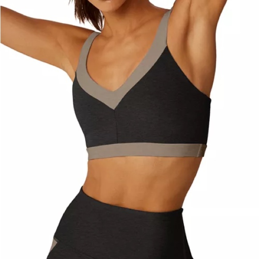 Beyond Yoga Charcoal Gray and Taupe Contrast V-Neck Sports Bra